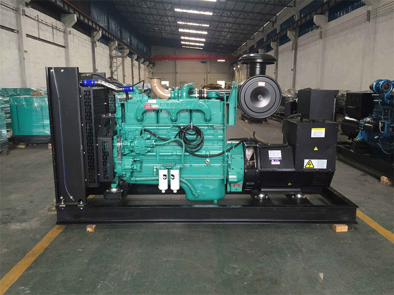 清镇如何判断一个电压表是否具有自动量程切换功能？