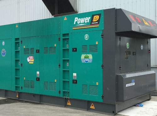 清镇升级发电机组的过程中需要注意哪些安全事项？